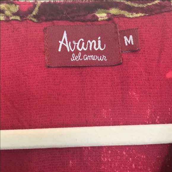 Velvet Tunic with flare sleeves, criss cross top - Picture 6 of 8